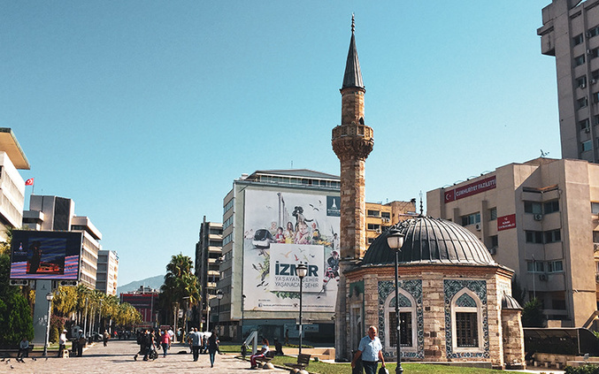 İzmir'de gezilecek kutsal mekanlar nelerdir? İzmir merkezde hangi kutsal mekanlar var?