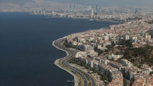 İzmir'de gezilecek tarihi mekanlar nelerdir? İzmir merkezde hangi tarihi mekanlar var?