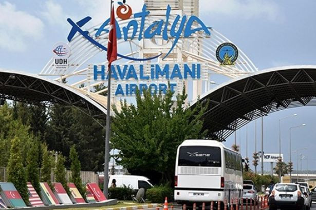 Antalya Havalimanı'dan şehir merkezine Nasıl Giderim?