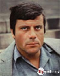 Oliver Reed