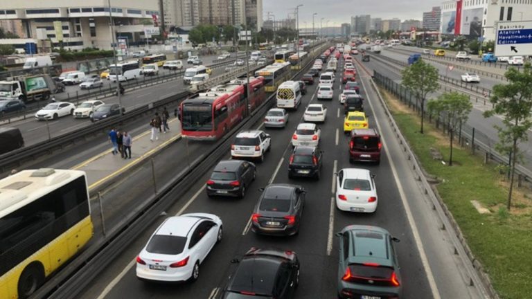 TUİK açıkladı! Mart ayında 191 bin 729 taşıtın trafiğe kaydı yapıldı