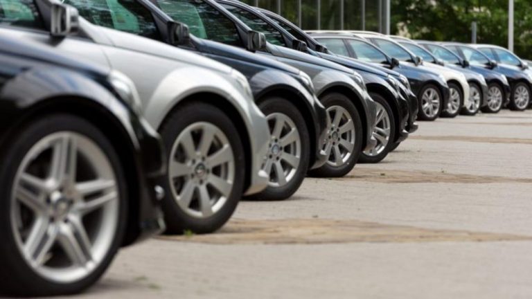Otomobil ve hafif ticari araçta satışlar %62 arttı