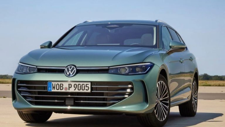 Efsane geri döndü! Volkswagen yeni Passat'ı tanıttı