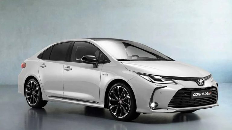 Toyota fiyat listesi 2022'de çıldırdı! Toyota Corolla Sedan'da böyle fiyat Bulunmaz