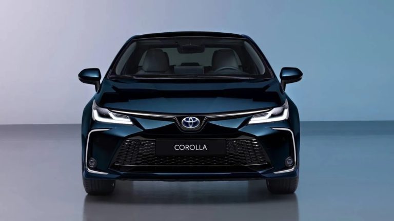 2023 Toyota Corolla Hibrit Ortaya Çıktı! Özellikleri Fark Yaratıyor