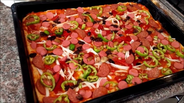Evde Pizza Tarifi! Çocuklar Bu Lezzete Hayır Diyemeyecek! Organik Ve Lezzetli Müthiş Bir Tat! Deneyin